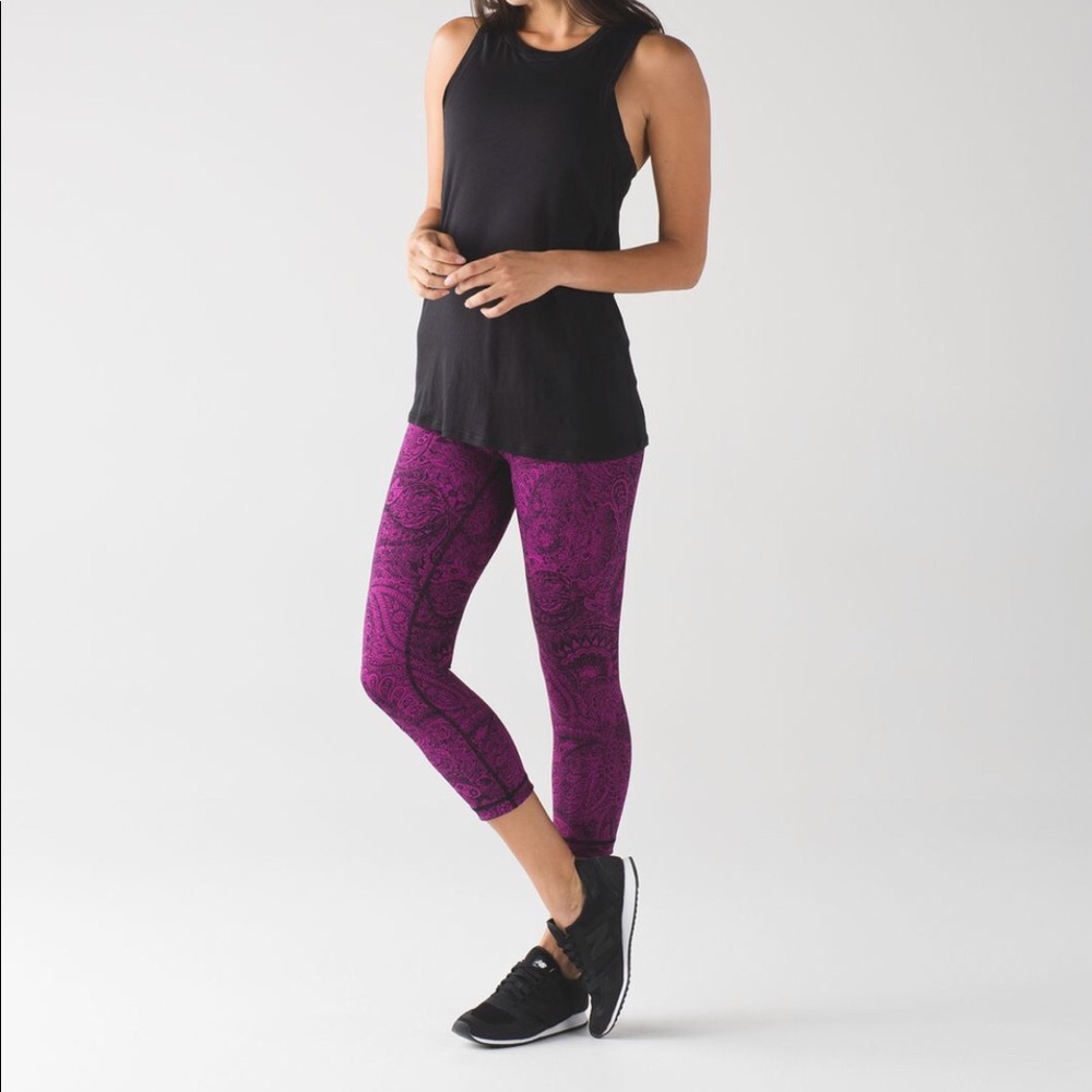 NWT Lululemon Wunder Under Crop Antique Paisley